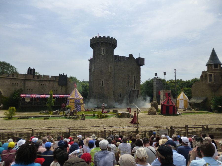 And then the castle rotates to reveal the main houe behind at Puy du Fou
