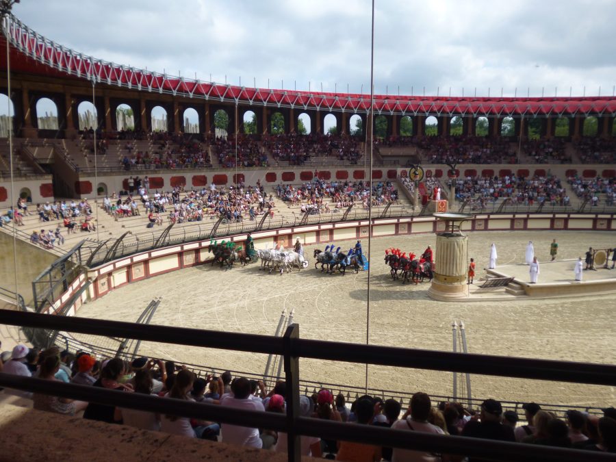 The chariots line up for the race at Puy du Fou in the huge roman amphitheatre