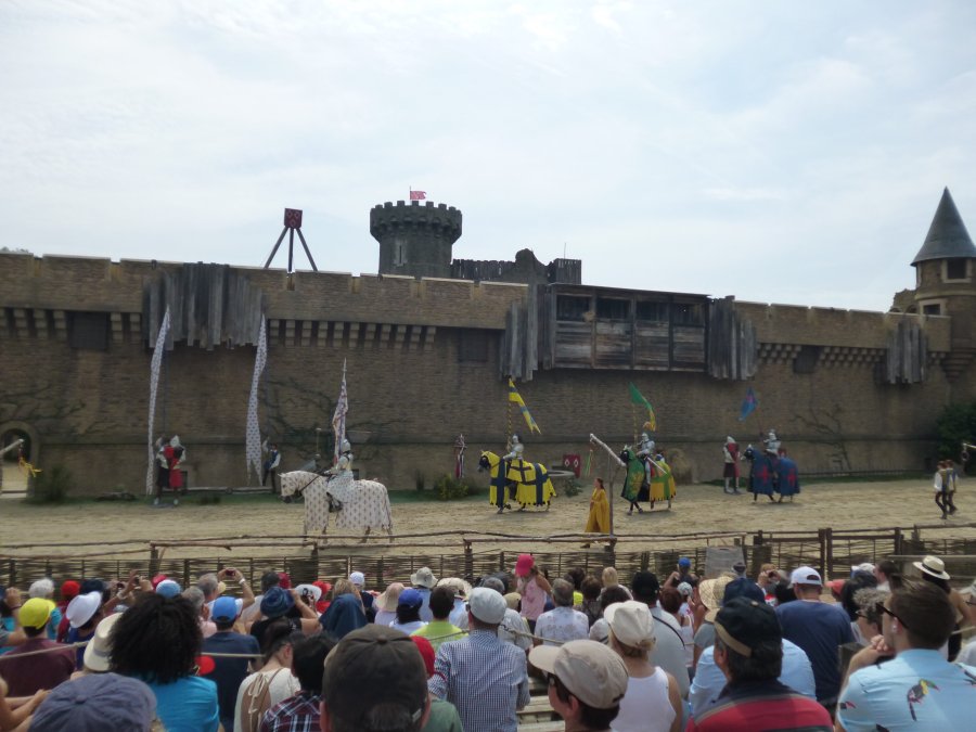 The Knights move in at the secret of the lance at Puy du Fou